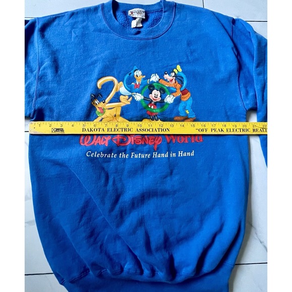 Vintage 2000 Walt Disney World Sweatshirt Mickey Donald Goofy Mens M USA Y2K - Picture 6 of 8